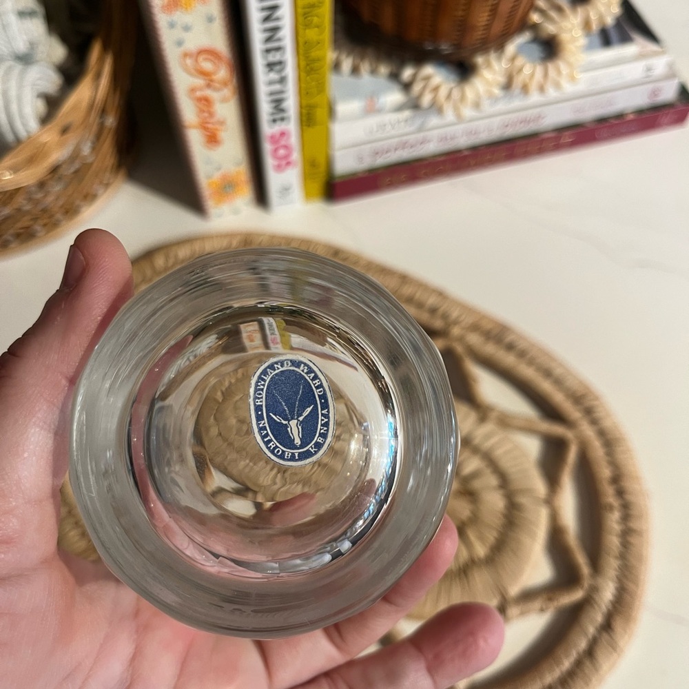 Etched Crystal glass featuring Water Buffalo - Picture 4 of 6
